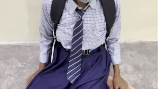 Desi Village Schoolgirl Gets Wild With Her Boyfriend