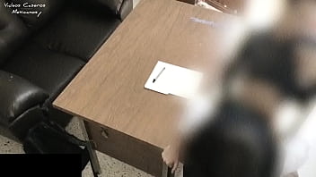 Profesor De Matemáticas Domina A Su Alumna Traviesa En La Oficina: La Zorrita Mexicana Ofrece Su Trasero Y Su Boca Por Notas Más Altas