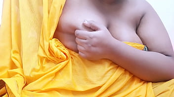 Sultry Indian Aunty’s Full, Ripe Melons