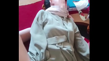 Kakak Tiri Berhijab Dibongkar Saat Lebaran