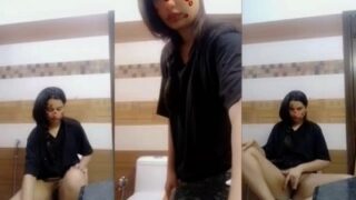 Bathroom Bliss: A Sultry Indian Beauty’s Intimate Solo Session