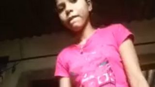 Country Peach’s Private Snap: Bare And Uninhibited
