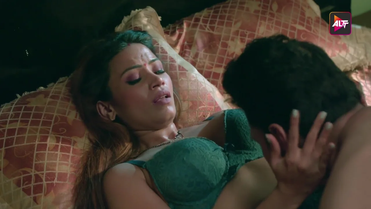 Hot Desires Unleashed: Episode 4 Of The 2025 Xxx Web Series On Altt App