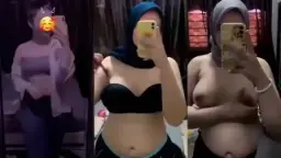 Montok Berhijab Pamer Tubuh Seksi Di Depan Cermin