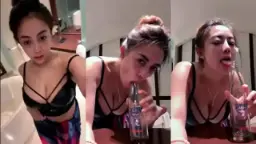 Pov: Miss Jennifer’s Juicy Mango Awaits Your Tongue