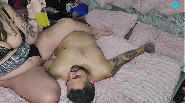 Bouncing On His Hard Cock: Amateur Cowgirl Rides Him Rough
