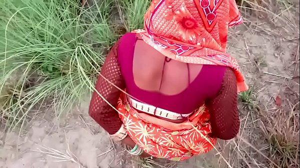 खेतों में भाभी की चीखों से गूंज उठी रात, देवर ने दी अश्लील तृप्ति