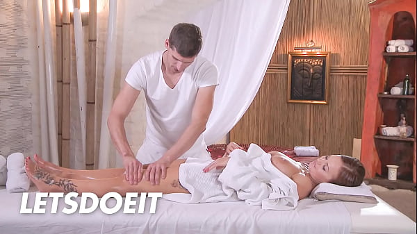 Bella Baby Sinks Into A Sensual Massage Before Taking A Deep, Slippery Fucking