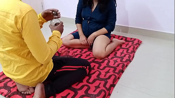 रात भर पिया सौतेली बहन को दारू पिलाकर जबरन
