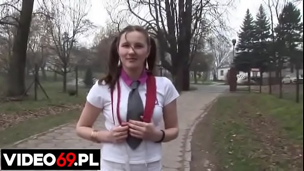 Kosmiczne Rozkosze Na Leśnej Polanie