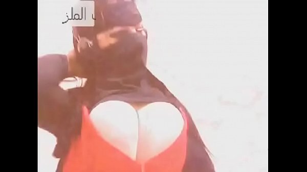 Bent Lmalaz: A Khaliji Seductress’s Forbidden Desires