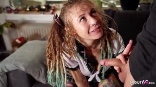 Lehrer Gibt Nachhilfestunde Mit Extra Saft Für Deutsche Teenie Julia Und Ihre Dreads