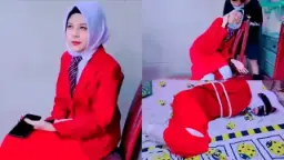 Gadis Berjilbab Cantik Yang Menggoda Dan Penuh Nafsu