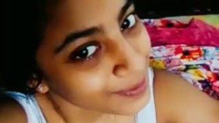 Tamil Babe’s Spicy Nude Selfie