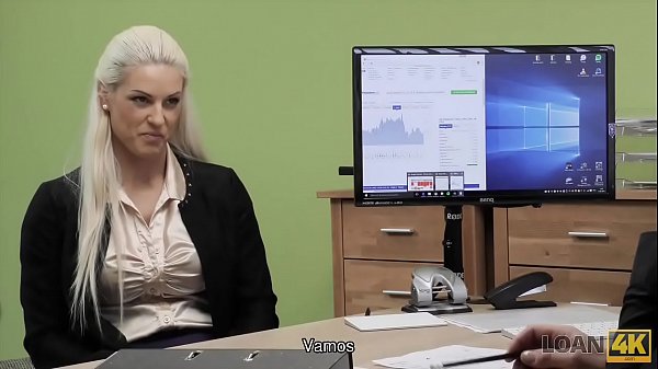¿por Qué Esta Zorrita Se Deja Coger Para Conseguir Un Préstamo Y Abrir Su Tienda Online?