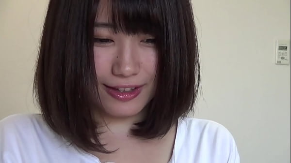 女子大生と濃厚に絡み合う情熱的な夜