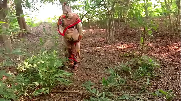 Jungle Fever: Desi Radhika’s Wild Christmas Fuck
