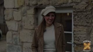 Pénélope, Blonde Chic Et Raffinée, Aime Se Faire Baiser Avec Passion Et élégance