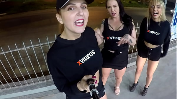 Dinnigata E As Safadas Prontas Para A Noite Em Canoas Com Barbara Alves