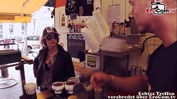 Deutsches Instagram-girl Macht Ihren Fan Scharf Und Nimmt Ihn Mit Nach Hause