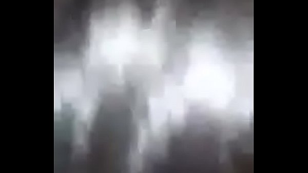 Safada Arregaçando A Buceta No Pau
