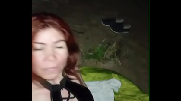Madura Cachonda Con Tetas Naturales Es Follada Sin Pudor En Plena Calle