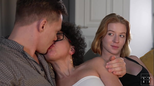 Tim Team’s 4k Temptation: A Naughty Blonde Guest Begs For A Thick, Hard Ride