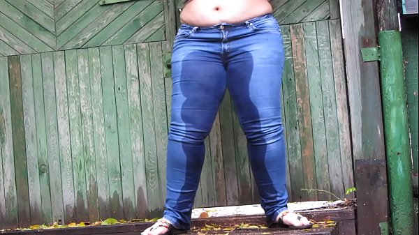 Plump And Proud: Amateur Exhibitionist Unleashes Gassy Groans And Bushy Bliss In The Park