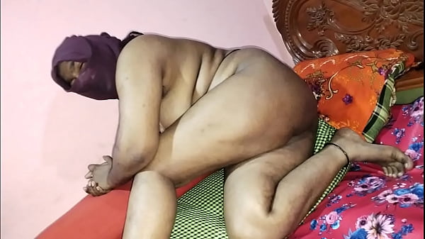 Honeymoon Hotel Heat: 18-year-old Indian Bride’s First Night Passion With Hindi Whispers