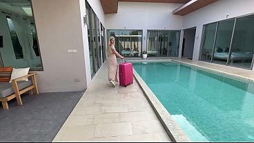 Sultry Shower Seduction: A Wet And Wild Encounter With A Gorgeous Blonde