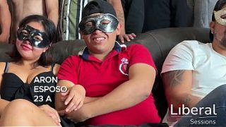 Esposa Ebria Se Entrega A Todos Los Amigos De Su Marido Cornudo