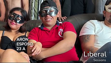 Esposa Ebria Se Entrega A Todos Los Amigos De Su Marido Cornudo