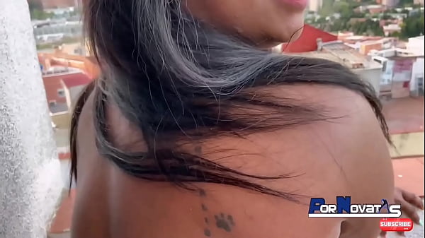 Madre Latina De Tetas Enormes Se Entrega A Placer Salvaje Con Victor Bloom, Desmintiendo La Hipocresía Del Porno.