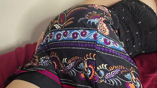 Deslizo La Falda De Mi Estudiante Hacia Arriba