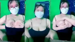Bidadari Berkacamata Dengan Payudara Montok Dan Mulus
