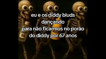 Ela Desce, Geme, Sobe E Pede Mais