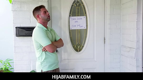 Hijabfamily – That Juicy Arab Ass Gets Her Tight Hole Torn Open & Analized!