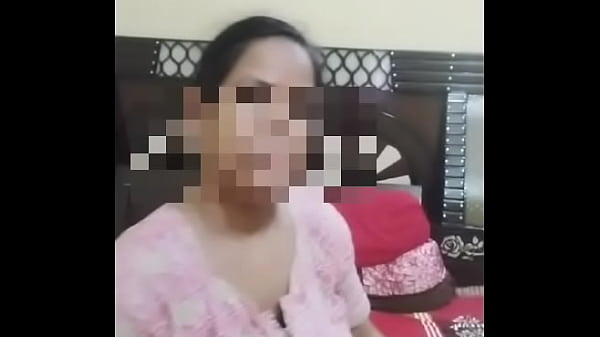 देसी प्यासी भाभी का गर्म जिस्म, हवस में बेकाबू