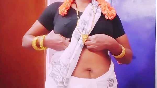 Sultry Desi Housewife Seduces Her Tailor With Steamy Telugu Whispers