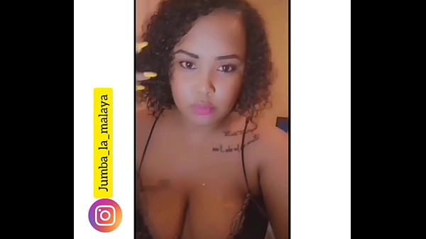 Mkundu Wa Kiarabu Mwenye Urembo Mzuri