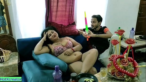Indian Hot Bhabhi’s Birthday Fuck With Teen Lover! Hindi Xxx