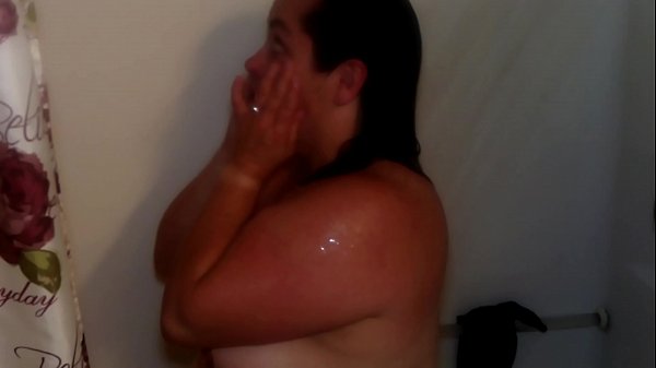 Voluptuous Curves Savoring Sensual Shower Bliss With A New Toy