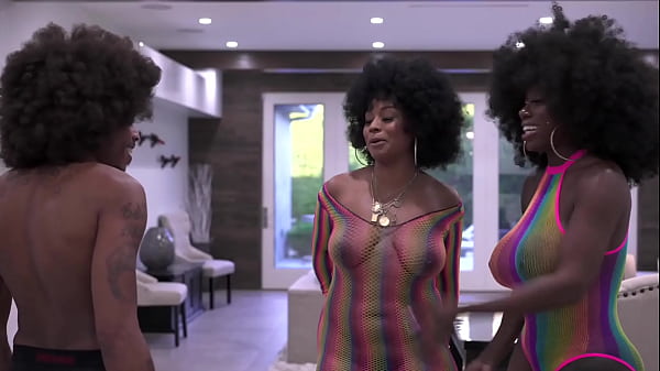 Ebony Queen’s Double Delight