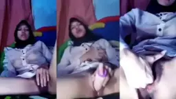 Nina Asanti Lepas Hijab, Jari Sibuk Mainin Diri Sendiri Karena Nafsu Nggak Ketahan.