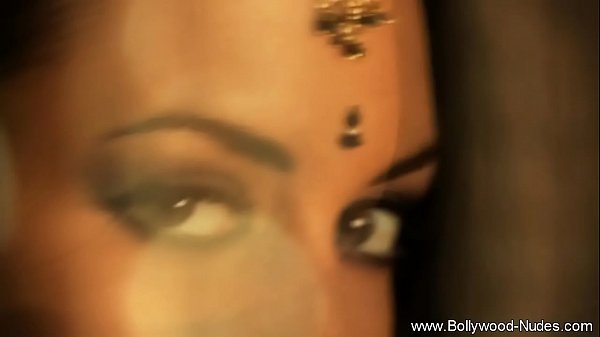 Gorgeous Horny Indian Milf Ready To Fuck