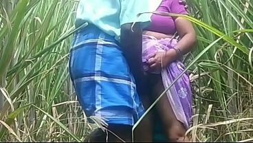 Indian Village Couple’s Raw Outdoor Passion Under The Open Sky