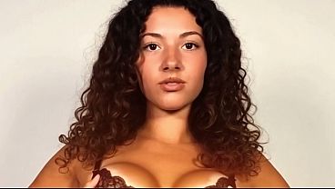Anna Carolina, A Latina Gostosa, Te Seduzindo Com Um Toque Quente E Provocante | ConteÚdo De Ia