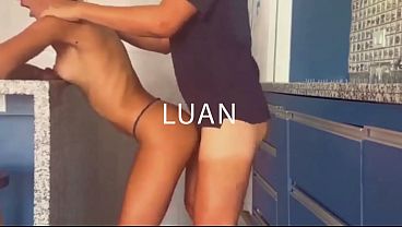 Acabei De Gozar Na Minha Primeira Mão Molhada