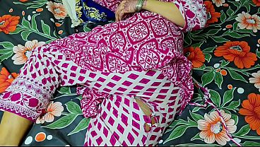 Step Mom Ki Tight Trouser Phat Gayi, Aur Step Son Ne Uski Gili Phudi Mardi, Round Aur Tight Ass
