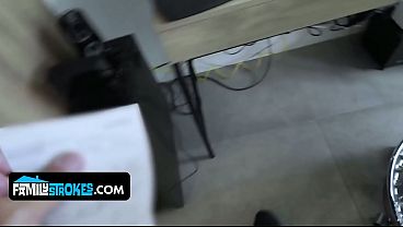 Latina Teen Stepdaughter Uses Her Tight Body To Seduce Her Stepdaddy
